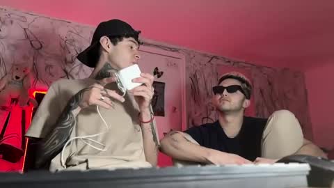   online show from February 6, 2025, 7:02 am