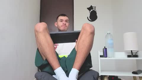   online show from November 27, 2025, 1:35 pm