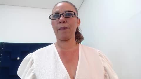 Snapshot of artemiza_love_ chatting on January 16, 2025, 3:24 pm artemiza online show from January 16, 2025, 3:24 pm