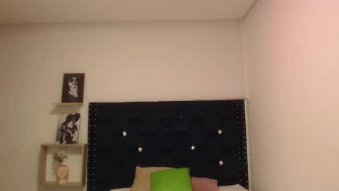 Snapshot of artemiza_love_ chatting on January 23, 2025, 12:09 pm artemiza online show from January 23, 2025, 12:09 pm