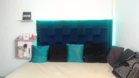 Snapshot of artemiza_love_ chatting on March 4, 2025, 12:12 pm artemiza online show from March 4, 2025, 12:12 pm