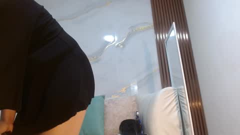 Snapshot of artemiza_love_ chatting on September 13, 2025, 12:16 pm artemiza online show from September 13, 2025, 12:16 pm