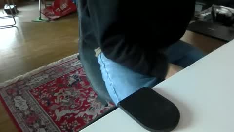 artesian99 online show from November 16, 2025, 9:04 am