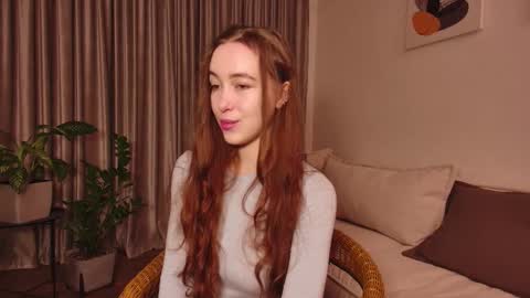 Lina online show from November 4, 2025, 9:47 pm