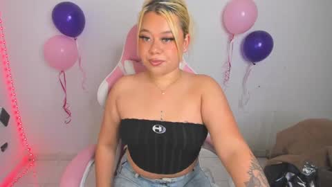 Val online show from November 3, 2025, 1:29 am