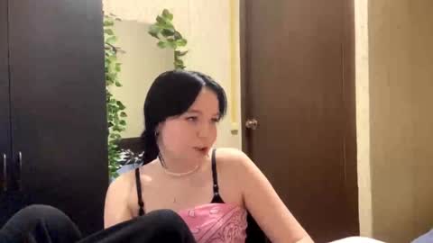 Snapshot of artiekuszynski chatting on May 29, 2026, 6:50 pm Mary online show from May 29, 2026, 6:50 pm