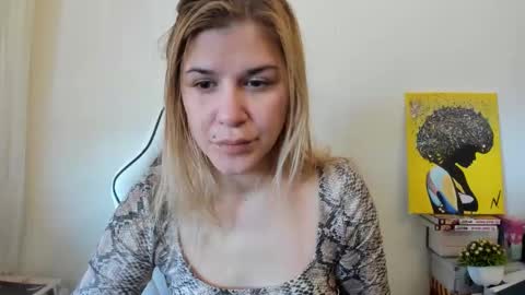 Snapshot of artsyandcraftsy_ chatting on March 8, 2025, 11:48 am MIA online show from March 8, 2025, 11:48 am