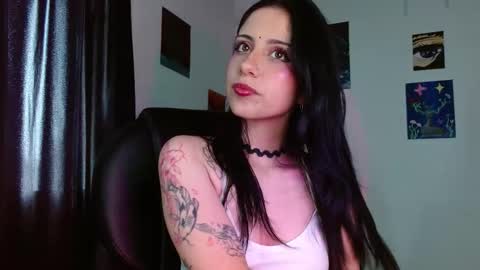 Snapshot of ary_pieerce chatting on February 3, 2026, 8:47 pm Independent Model online show from February 3, 2026, 8:47 pm