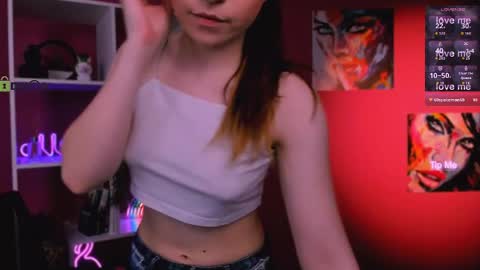 A Tiny Angel online show from May 11, 2026, 4:04 pm