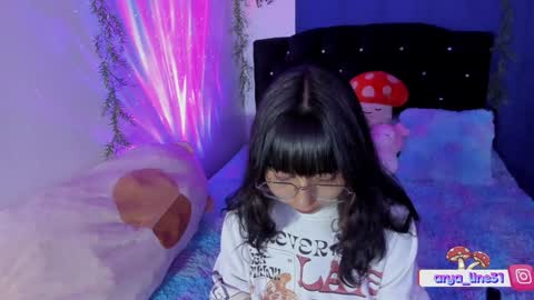 Snapshot of arya_line chatting on January 8, 2025, 2:03 am Arys online show from January 8, 2025, 2:03 am