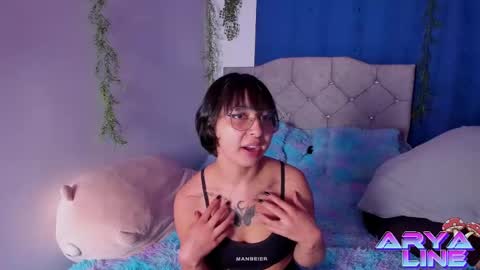 Snapshot of arya_line chatting on March 12, 2025, 3:24 am Arys online show from March 12, 2025, 3:24 am