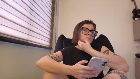 Snapshot of arya_starkw chatting on January 6, 2026, 1:15 pm Ary 3 online show from January 6, 2026, 1:15 pm