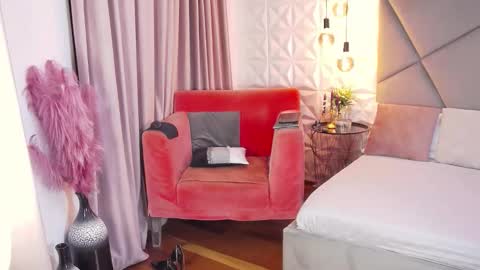 Aryana online show from November 12, 2025, 6:36 am