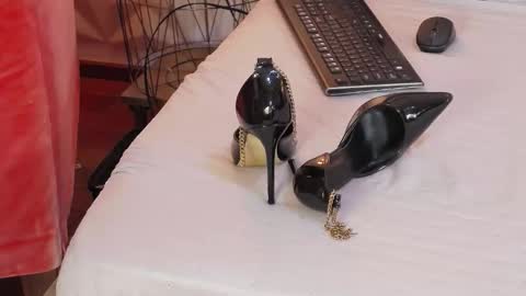 Snapshot of aryaeve chatting on February 13, 2026, 6:42 am Aryana online show from February 13, 2026, 6:42 am