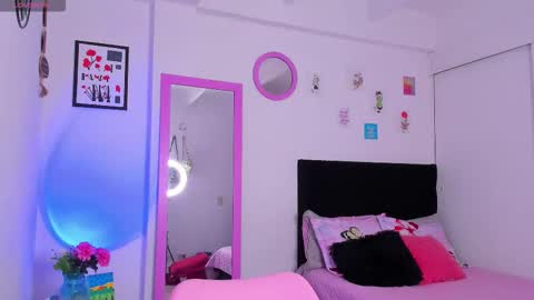 Snapshot of aryane_art_ chatting on February 10, 2026, 10:14 pm carol online show from February 10, 2026, 10:14 pm