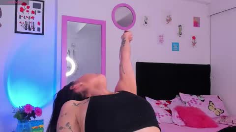 Snapshot of aryane_art_ chatting on February 12, 2026, 12:05 am carol online show from February 12, 2026, 12:05 am