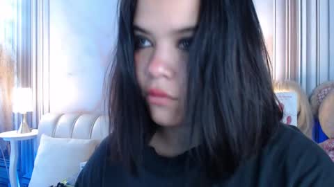 Snapshot of arybutty chatting on March 11, 2025, 12:28 pm Ary online show from March 11, 2025, 12:28 pm