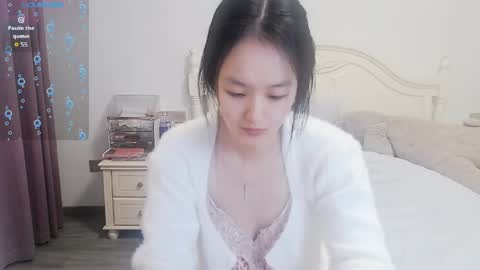 Lily online show from May 3, 2026, 3:45 am