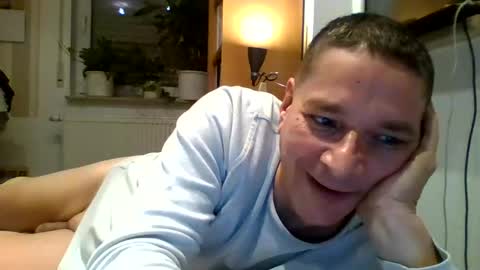 Snapshot of as660660 chatting on February 2, 2026, 10:19 pm as660660 online show from February 2, 2026, 10:19 pm