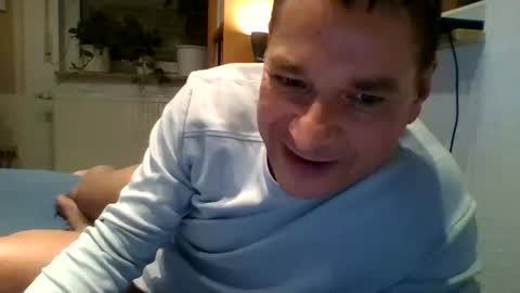 Snapshot of as660660 chatting on February 14, 2026, 10:39 pm as660660 online show from February 14, 2026, 10:39 pm