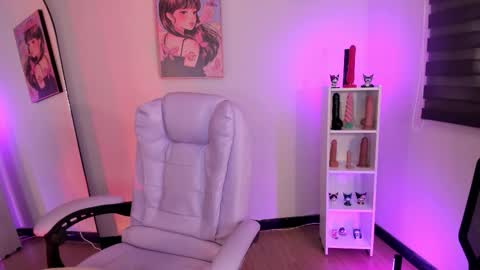 Asami  online show from February 17, 2026, 8:59 pm