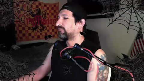 devilPup75 online show from October 5, 2025, 12:36 pm