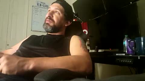 devilPup75 online show from November 24, 2025, 4:34 am