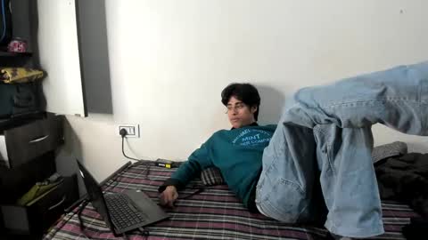 Snapshot of ash2730 chatting on February 1, 2025, 9:00 am ash2730 online show from February 1, 2025, 9:00 am