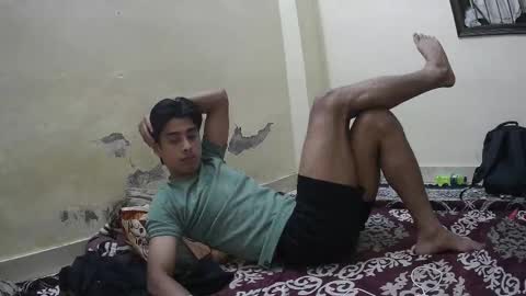 Snapshot of ash2730 chatting on November 7, 2025, 5:24 pm ash2730 online show from November 7, 2025, 5:24 pm