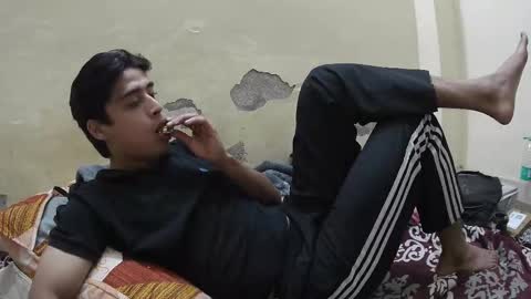 Snapshot of ash2730 chatting on November 22, 2025, 5:34 pm ash2730 online show from November 22, 2025, 5:34 pm