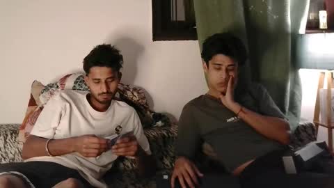 Snapshot of ash2730 chatting on February 14, 2026, 7:43 pm ash2730 online show from February 14, 2026, 7:43 pm