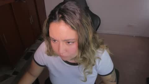 Snapshot of ash_smith1 chatting on January 14, 2026, 9:31 pm ash_smith1 online show from January 14, 2026, 9:31 pm