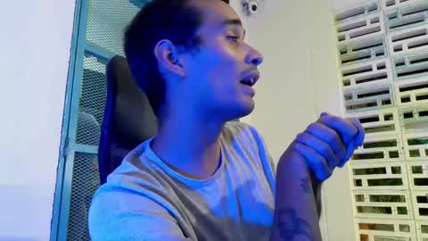 CARIBBEAN DREAM online show from April 4, 2026, 11:35 pm