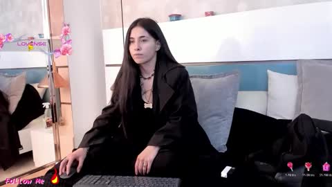 Snapshot of ashkoreh chatting on December 14, 2025, 7:07 pm Ashkoreh online show from December 14, 2025, 7:07 pm