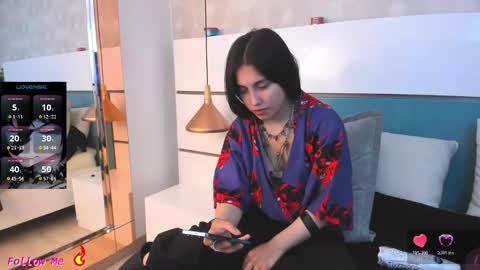 Ashkoreh online show from February 2, 2026, 6:28 pm