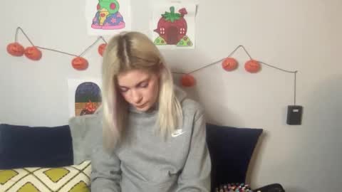 Snapshot of ashleebby818 chatting on February 1, 2026, 1:26 am Ashlee online show from February 1, 2026, 1:26 am