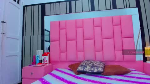 Ashly online show from March 6, 2025, 11:36 am