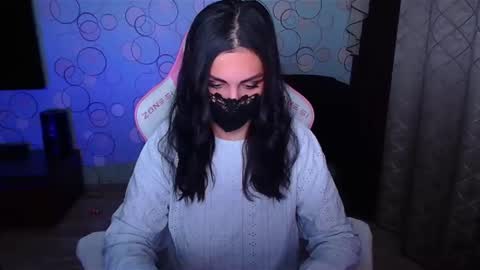   Yasmina   online show from November 1, 2025, 3:52 am