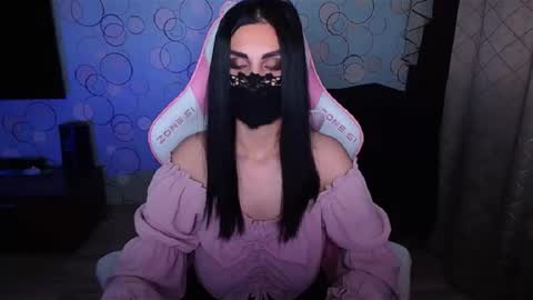   Yasmina   online show from November 27, 2025, 5:09 am