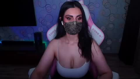   Yasmina   online show from June 25, 2026, 5:45 am