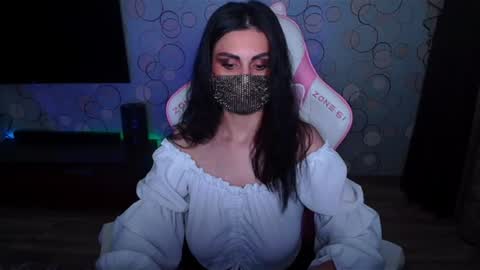   Yasmina   online show from June 26, 2026, 4:50 am