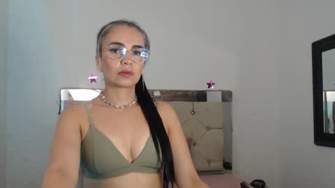 ashley__tylor online show from January 30, 2025, 9:25 pm