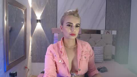 Snapshot of ashley__tylor chatting on February 7, 2026, 2:15 am ashley__tylor online show from February 7, 2026, 2:15 am