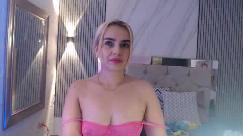 Snapshot of ashley__tylor chatting on March 20, 2026, 2:05 am ashley__tylor online show from March 20, 2026, 2:05 am
