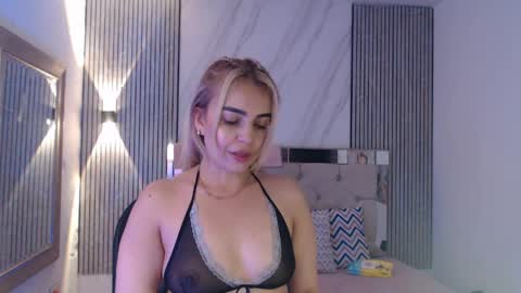 Snapshot of ashley__tylor chatting on April 9, 2026, 12:10 am ashley__tylor online show from April 9, 2026, 12:10 am