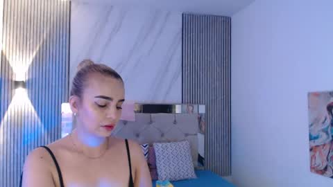 Snapshot of ashley__tylor chatting on April 15, 2026, 3:02 am ashley__tylor online show from April 15, 2026, 3:02 am