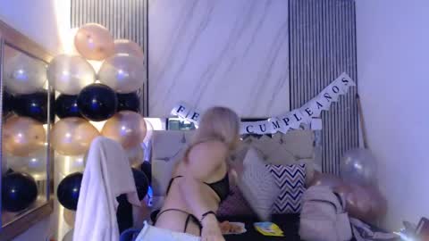 Snapshot of ashley__tylor chatting on April 24, 2026, 10:12 pm ashley__tylor online show from April 24, 2026, 10:12 pm