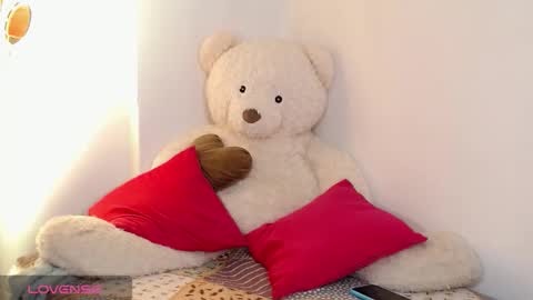 ashley_amoret94 online show from September 28, 2025, 12:38 am