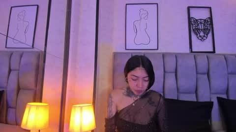 ashley_blum_ online show from May 17, 2026, 11:17 am