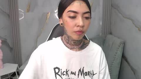 ashley_blum_v online show from November 1, 2025, 8:11 pm